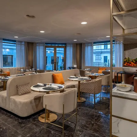 호텔 Hilton Centre 5*