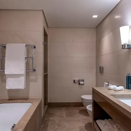 Hotel Hilton Centre 5*