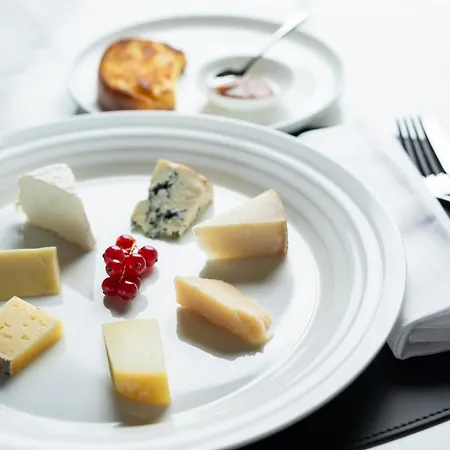 Hilton Centre 호텔