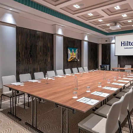 Hilton Centre Отель Турин