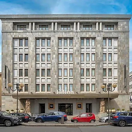 Hilton Centre 5*