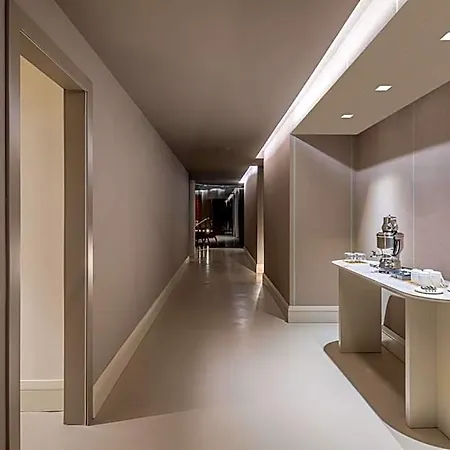 Hilton Centre 5*