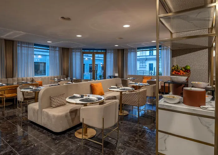 Ξενοδοχείο Hilton Centre 5*