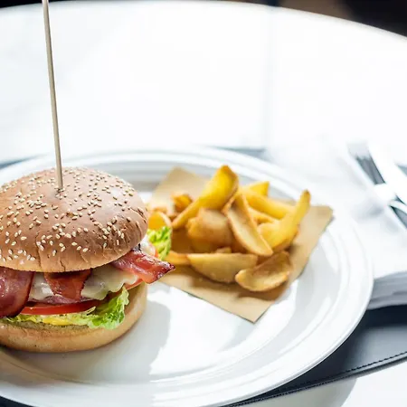 Ξενοδοχείο Hilton Centre